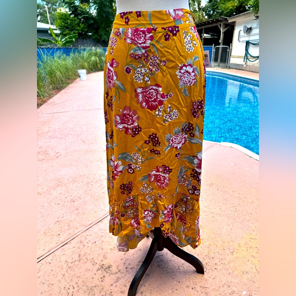 Charlotte Russe Yellow Asymmetrical Maxi Skirt